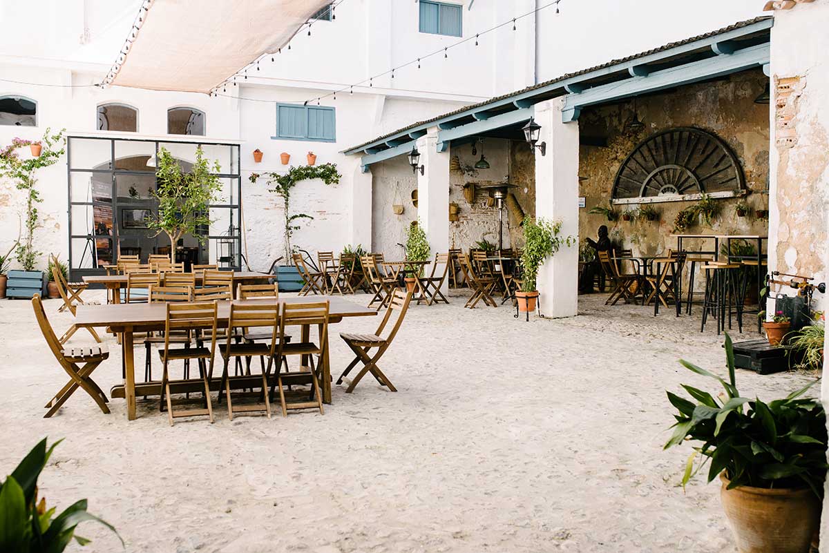 Patio Andaluz de La Embajada